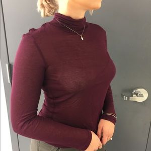 Burgundy Turtleneck SIZE: Medium